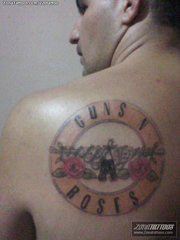 Tatuaje Guns And Roses Haz click para ver la siguiente foto