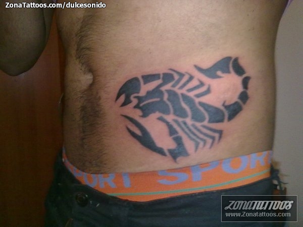 tatuaje tribal escorpion Haz click para ver la siguiente foto