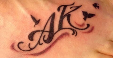 Tatuajes de iniciales