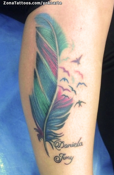 Tattoo of Feathers, Leg