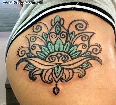 Tattoo uploaded by Elva Stefanie  Sun and moon sun and moon mandala  thigh tattoo booty tattoo fineline henna mandala ornamental tattoo  ornate  Tattoodo