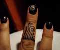 Tatuaje dedos tribal