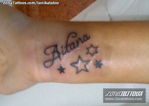 Tatuaje de Nombres, Letras, Aitana