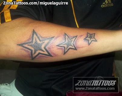 Tatuaje de Estrellas, Antebrazo