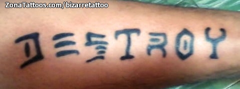 Tatuaje de Bizarretattoo