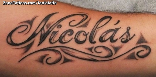 Tatuaje de Nicolás, Nombres, Letras