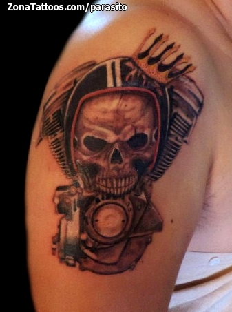 Oakland Raiders fan Michael Gillikin of Pinole Calif displays tattoo  News Photo  Getty Images