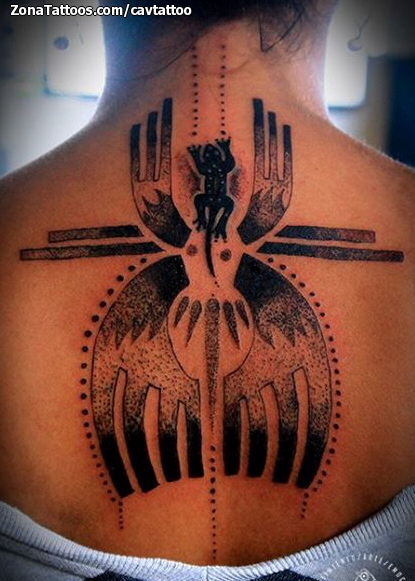 Tatuaje de cavtattoo