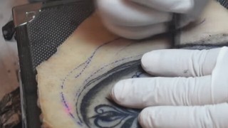 Cómo tatuar sobre piel de cerdo
